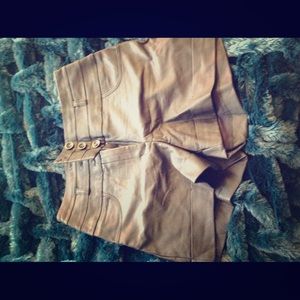 Ladies faux leather shorts
